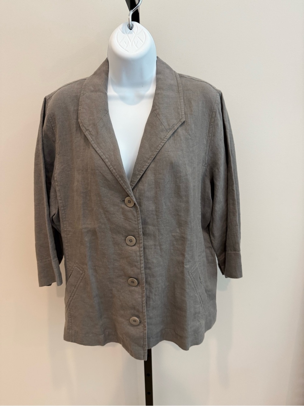 Eileen Fisher Women's Relaxed Linen-Blend Button Jacket in Gray